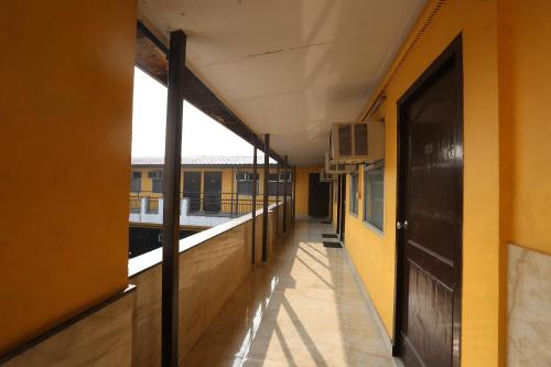 Hotel O Samrat,,3 star