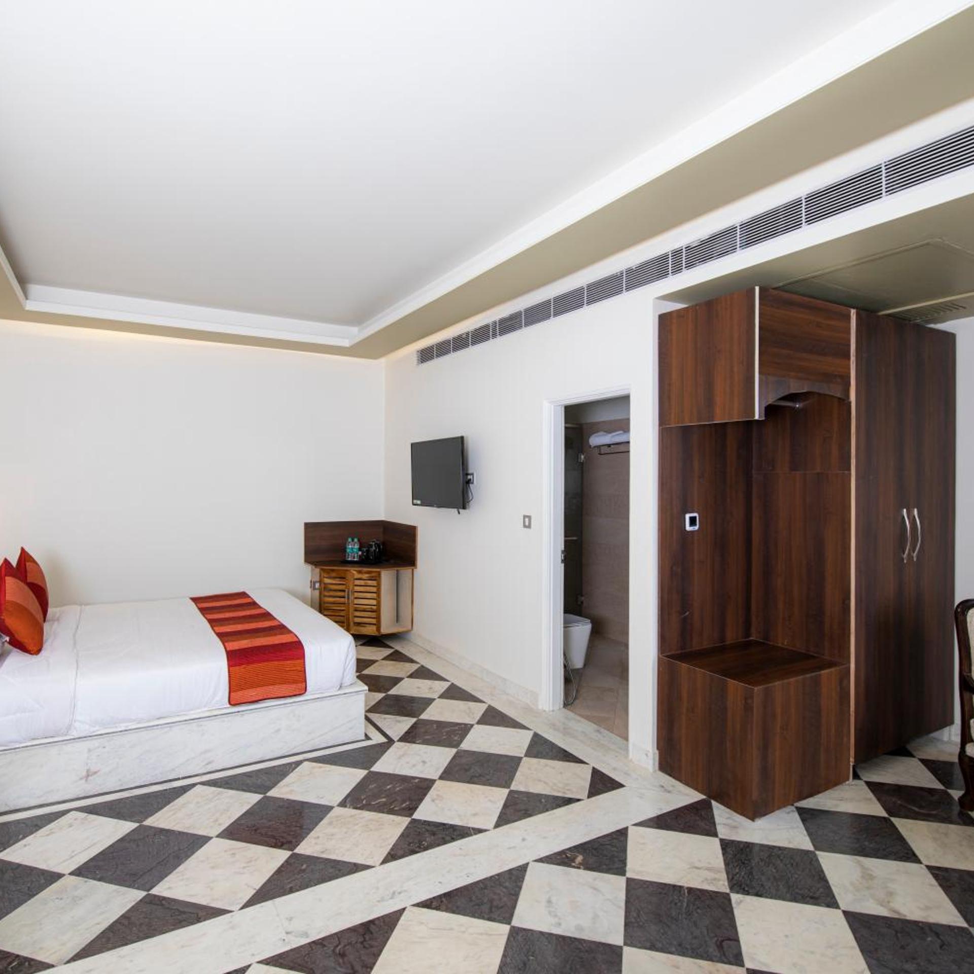 hotel tiger kingdom