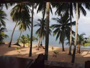 palm point village