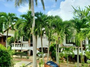 palm point village