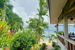 palm point village