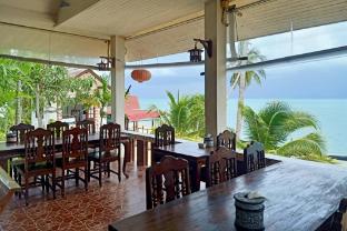 palm point village