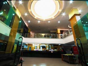 river hotel the budget