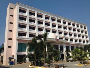 river hotel the budget