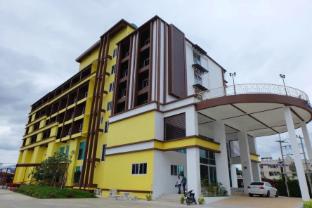 river hotel the budget