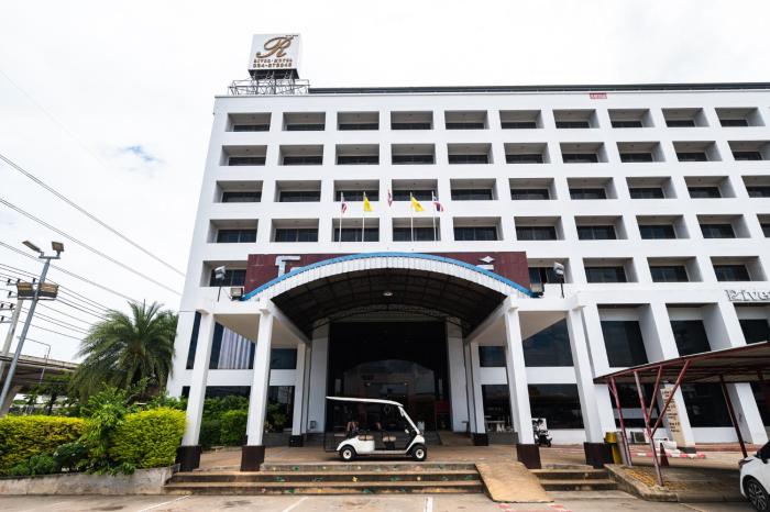 river hotel the budget