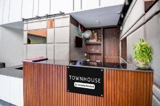 super townhouse vibhuti khand gomti nagar formerly pratham inn