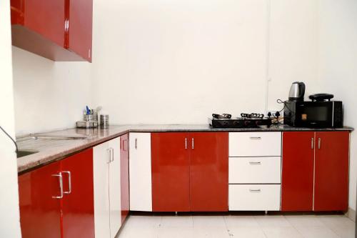 fortune home service apartment 3bhk e 28 saket 1b