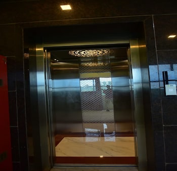 Vhr Guest House,,2 star