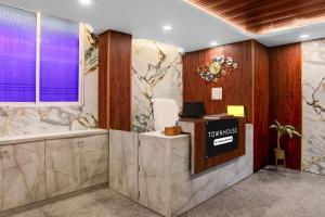 super townhouse patliputra railway junction formerly hotel pranjal inn