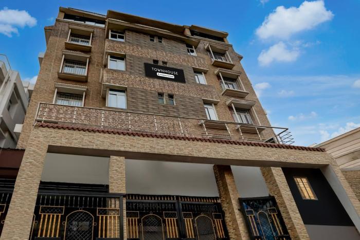 super townhouse patliputra railway junction formerly hotel pranjal inn