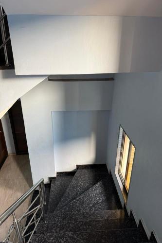 hotel stay inn rabale