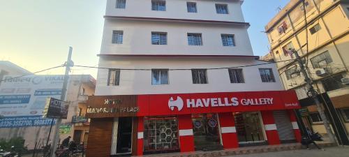 Hotel Manorama Palace,Sardar Patel Nagar, Bartand Bus Stand Near Kailash Hospital,3 star