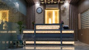 Hotel Cm Palace,,3 star