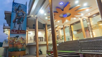 Hotel Cm Palace,,3 star