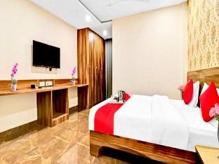 hotel airport jmd divine