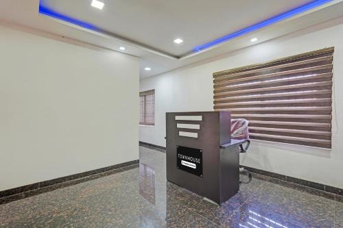 townhouse vanagaram apollo hospital chennai formerly v hotels and restaurant