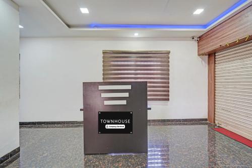 townhouse vanagaram apollo hospital chennai formerly v hotels and restaurant