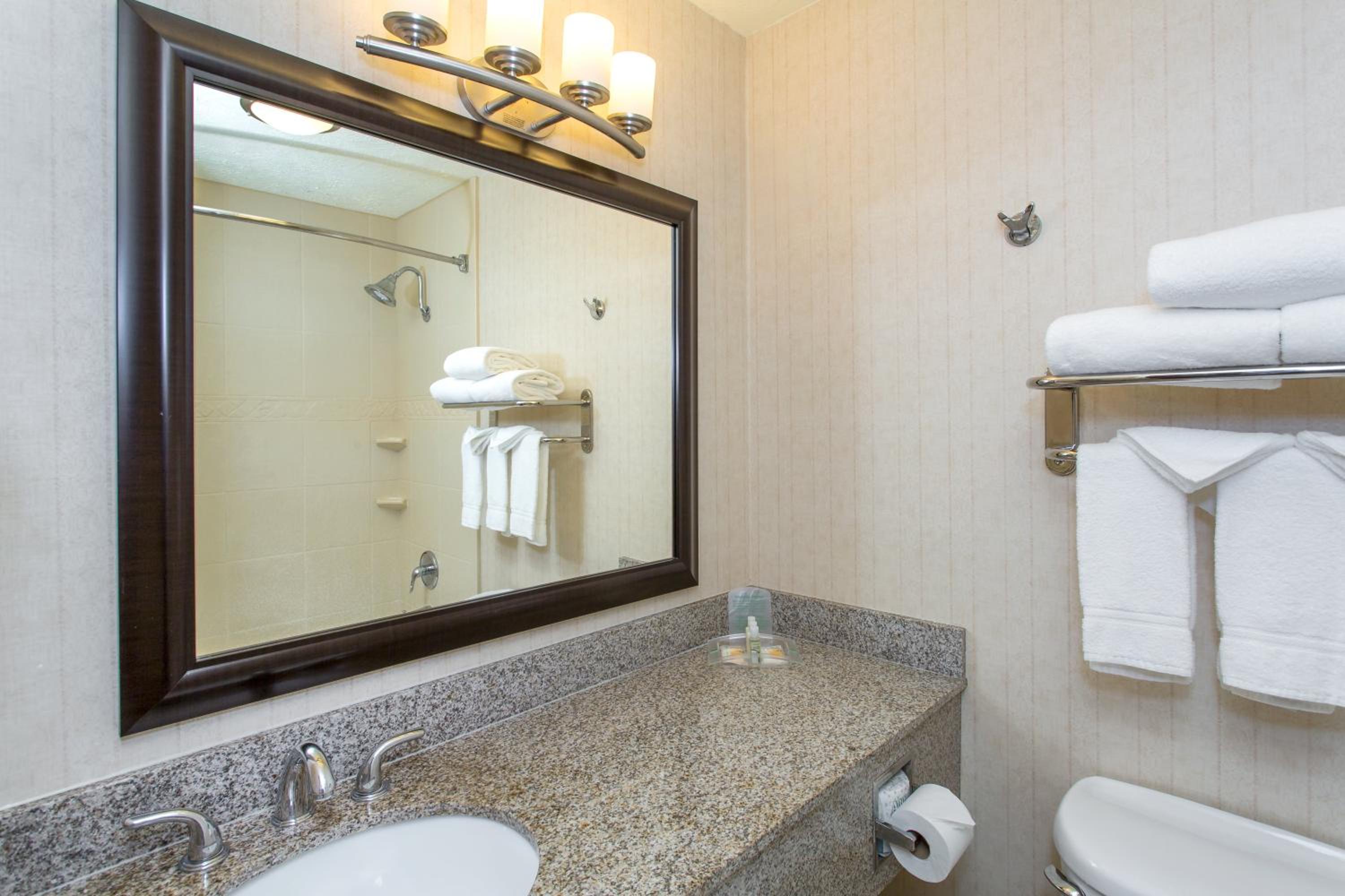 holiday inn bloomington university area by ihg