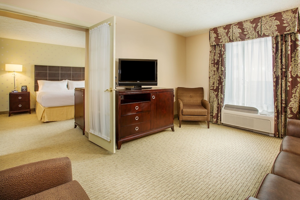 holiday inn bloomington university area by ihg