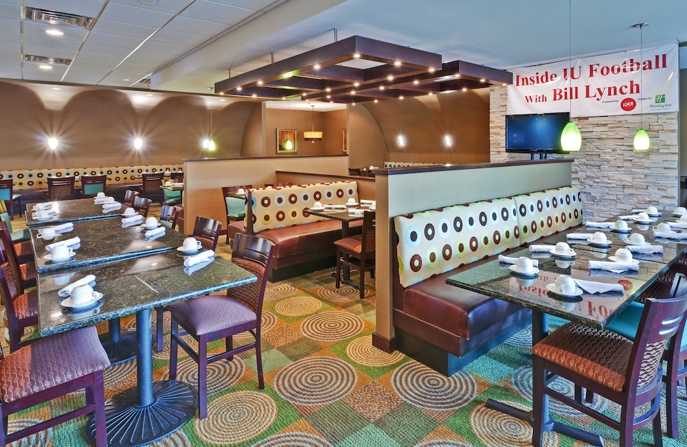 holiday inn bloomington university area by ihg