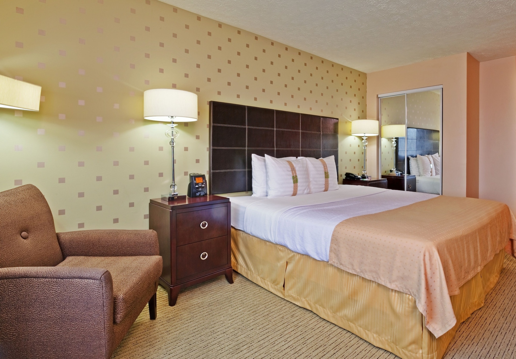 holiday inn bloomington university area by ihg