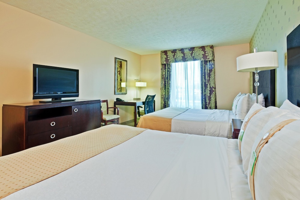 holiday inn bloomington university area by ihg