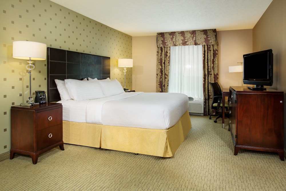 holiday inn bloomington university area by ihg