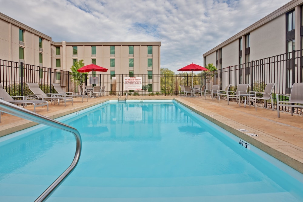 holiday inn bloomington university area by ihg
