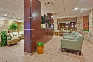 holiday inn bloomington university area by ihg