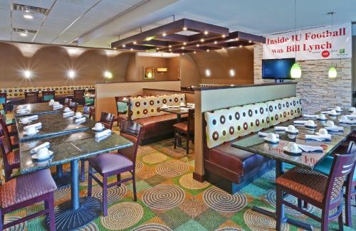 holiday inn bloomington university area by ihg