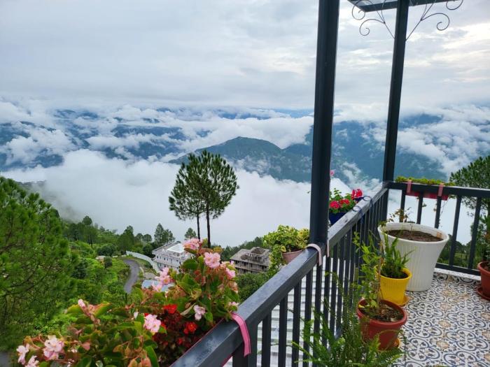 the ridge house new tehri