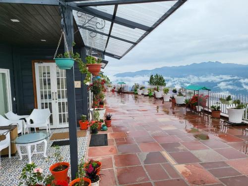 the ridge house new tehri
