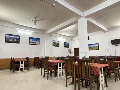 shree ram hotel
