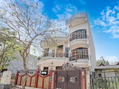 hotel o sai darshna residency