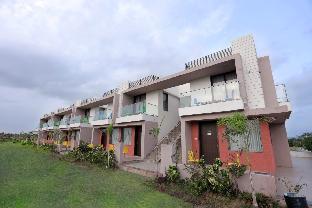leena resort