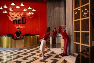 radisson red indore