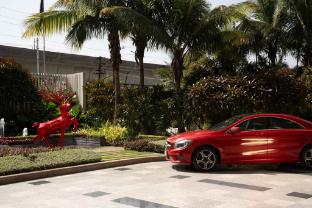 radisson red indore