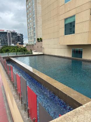 radisson red indore