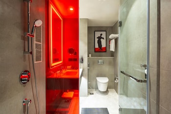 Radisson Red Indore,,4 star