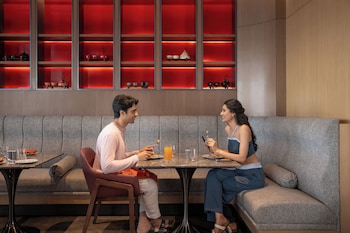 radisson red indore