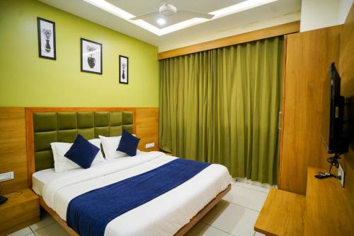 Hotel Suncity,,2 star