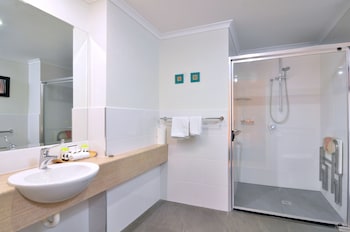 le cher du monde adults only