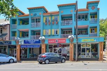 le cher du monde adults only