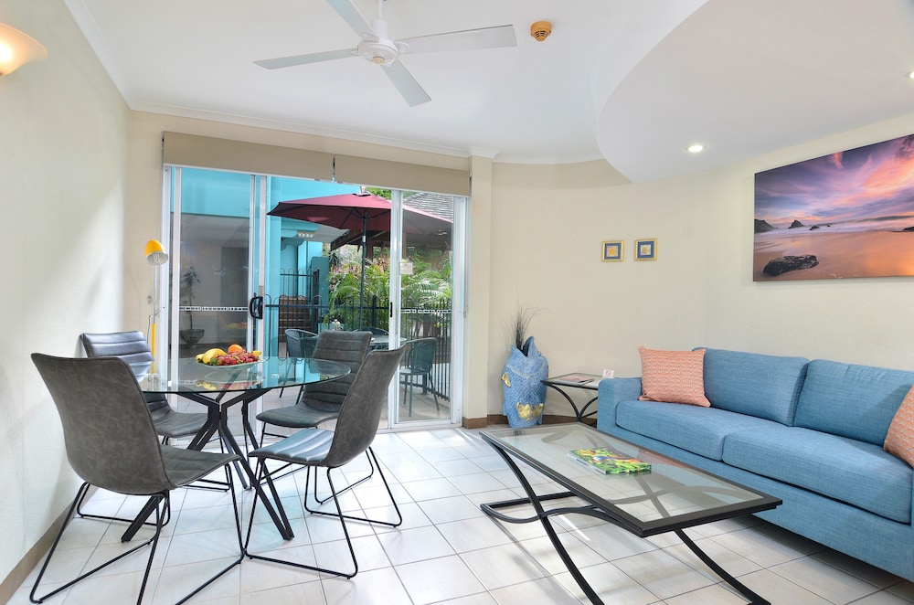 le cher du monde adults only