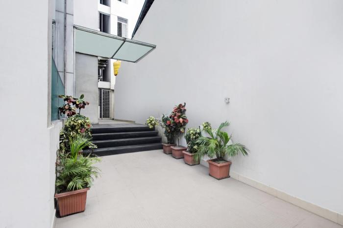 super townhouse city center near mysore palace formerly aavass inn