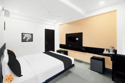 super townhouse city center near mysore palace formerly aavass inn