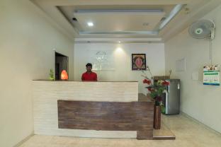 Oyo 1647 Hotel Regent,,3 star