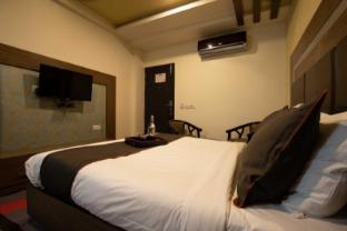 Oyo 1647 Hotel Regent,,3 star