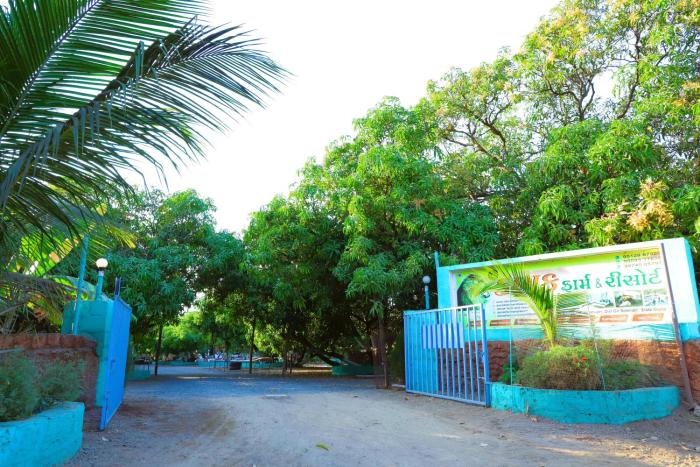 danak farm and resort